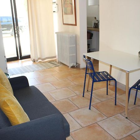 Agreable Appartement P2 Centre Ville Au Calme. ニーム エクステリア 写真